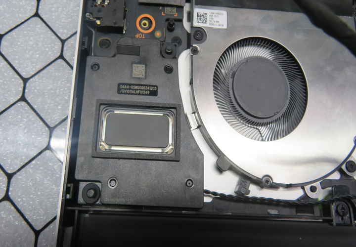 Screenshot of installed the left speaker onto the D Bucket.
