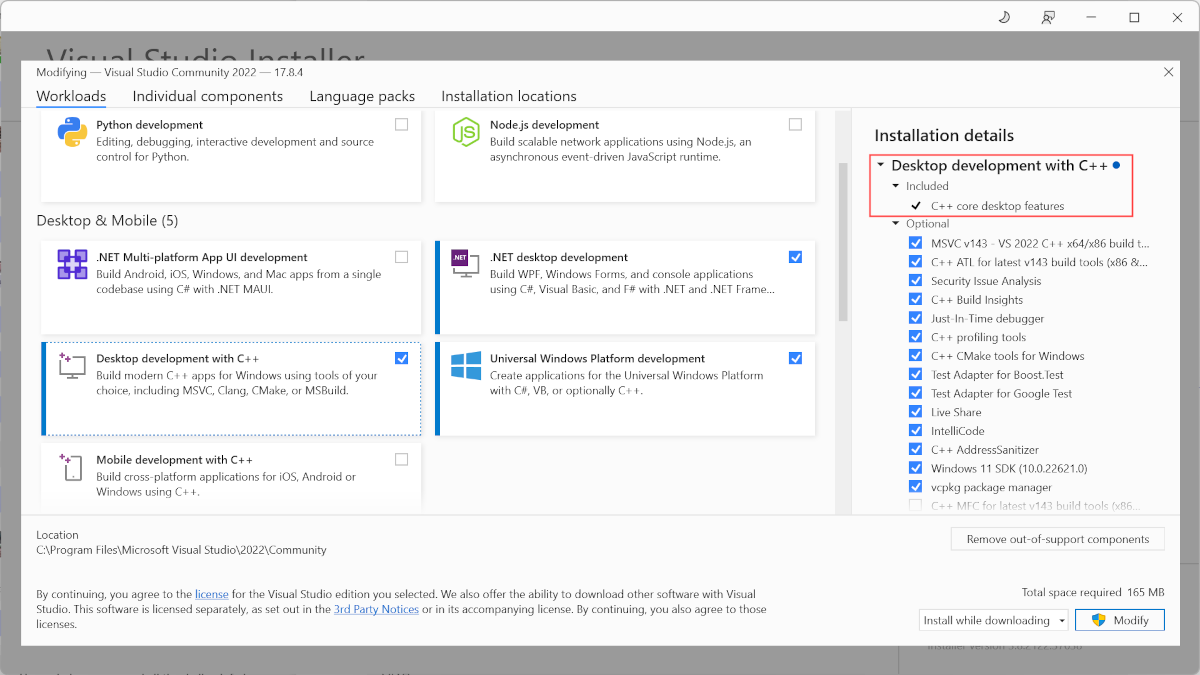 Screenshot del programma di installazione di Visual Studio con la scheda Sviluppo desktop con C++ selezionata e lo stato di installazione delle funzionalità desktop di base di C++ evidenziato.
