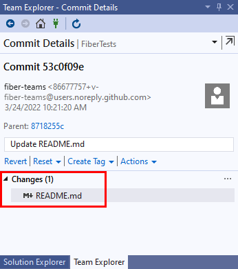 Visual Studio 2019 内の [コミットの詳細] ウィンドウのスクリーンショット。