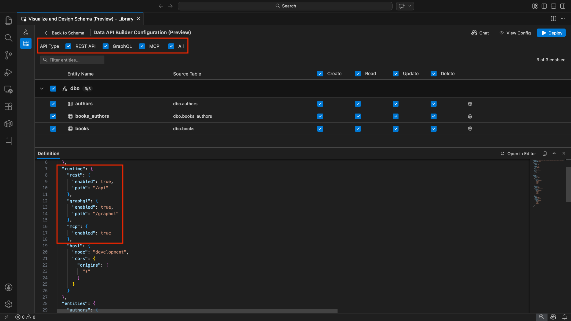 データ API ビルダー構成ビューの上部にある REST API、GraphQL、MCP、およびすべてのチェック ボックスのスクリーンショット。
