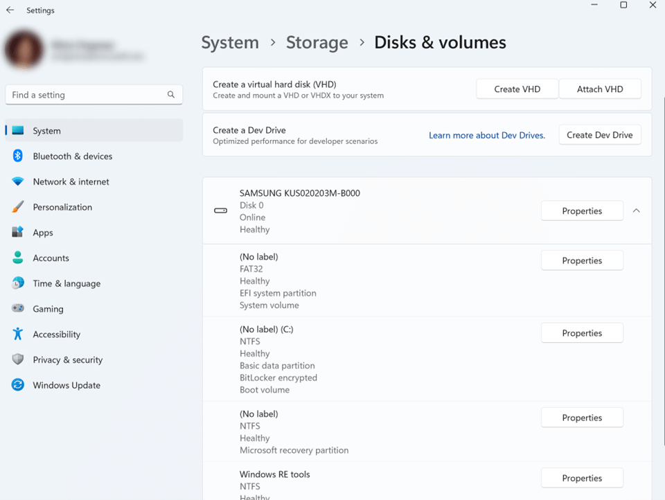 System > Storage > ディスクとボリュームのスクリーンショット