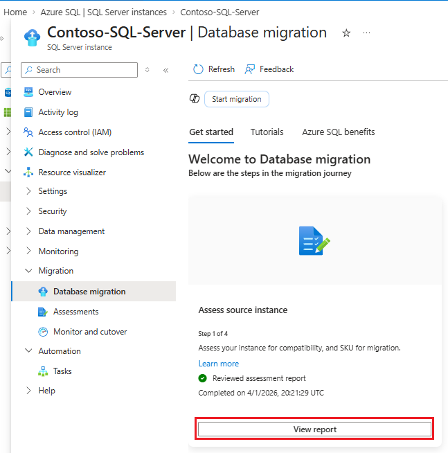 屏幕截图显示在 Azure 门户中 SQL Server 实例的数据库迁移窗格，其中“查看报告”被突出显示。